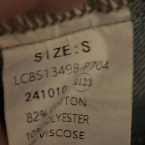 Luvamia Women's Classic Blue Jean Jacket - Picture 3 of 4